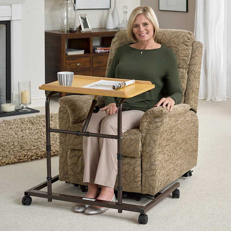 Stolebord / sengebord med hjul og bredt stel - Seniorshop